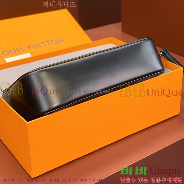 #���̺��� ī���� Ŭ��ġ M42838-102