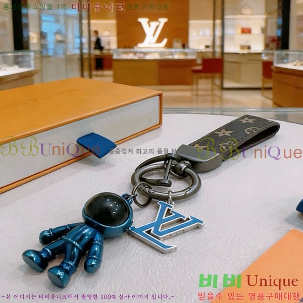 ���̺��� ŰȦ�� LV147987-1