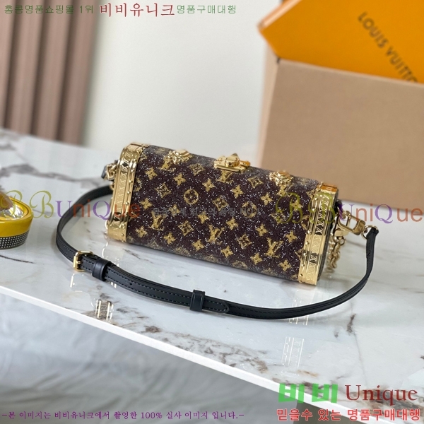 #����*�� ����Ƽ ���̽� M23572-1001