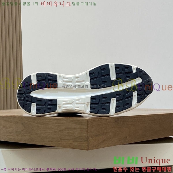���� ��**�� ����Ŀ�� MO592280-3