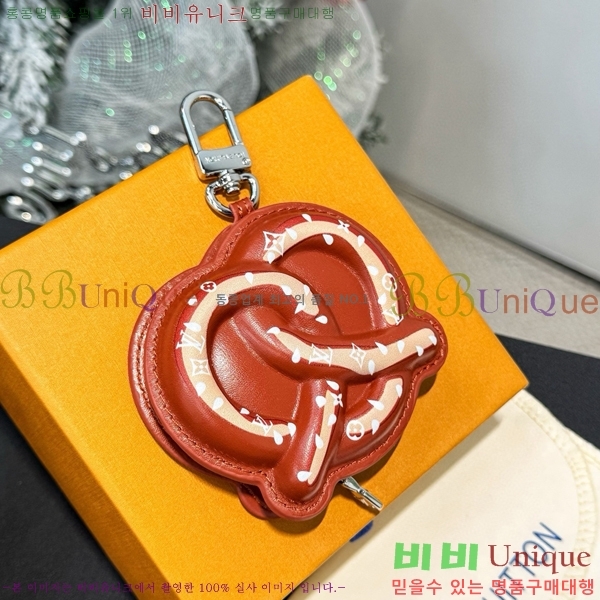 ����*�� �� �� M03295