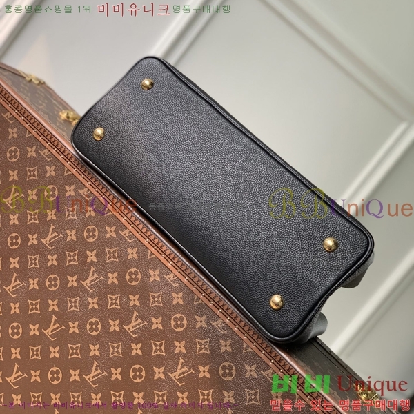 #����*�� īǶ�� M26259-102