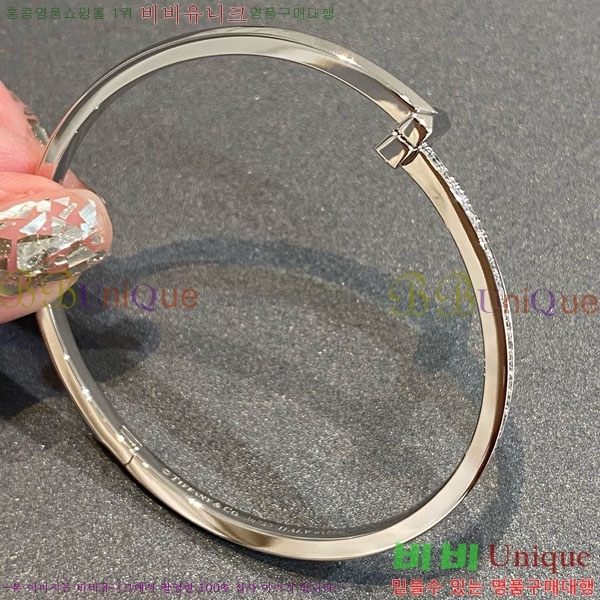 �������� Ƽ�Ĵ� ���� CA32340234-3