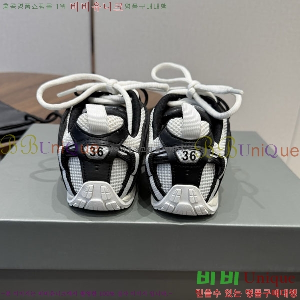 ���� �߷��þư� ����Ŀ�� B63777801-2