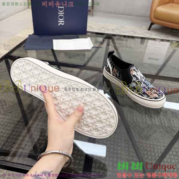 ���� ��* ������ DR990648-3