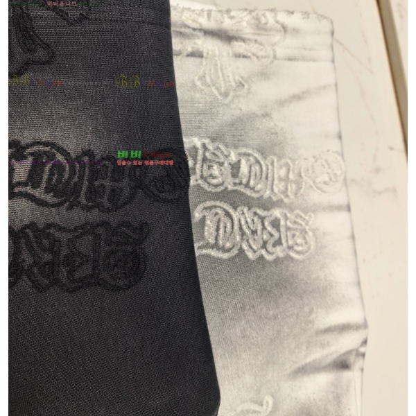 ���� ũ������ �ĵ�Ƽ CH584739-1