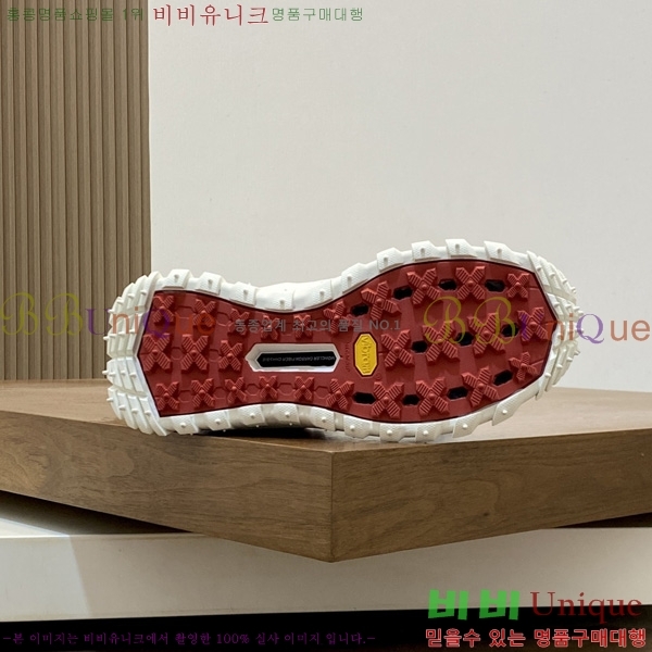 �ְ��� ���� ��**�� ����Ŀ�� MO2280446-1